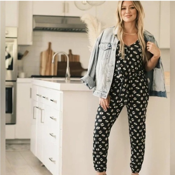 Smash + Tess S+T x Hilary Duff - The S+T Lauren Romper in Daisy Dream - Picture 1 of 14